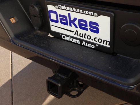 New 2026 GMC Sierra 1500 Elevation w/ LPO, Elevation Black Package image 17