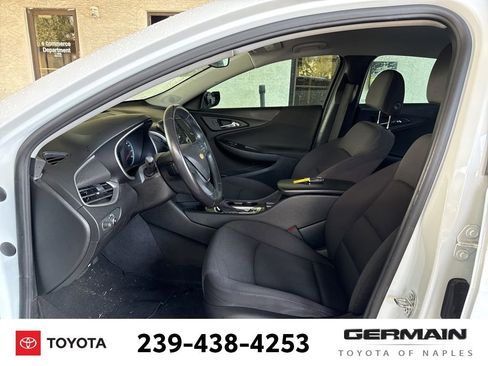 Used 2022 Chevrolet Malibu RS image 11