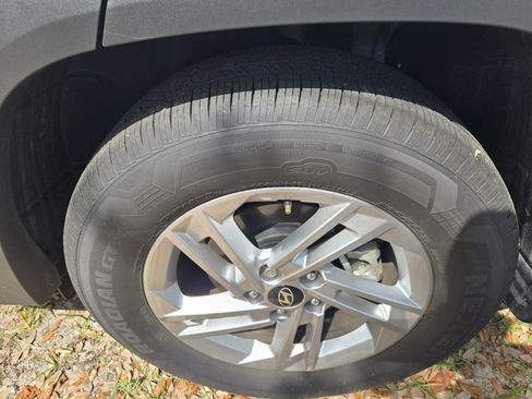 Used 2025 Hyundai Tucson SE image 10