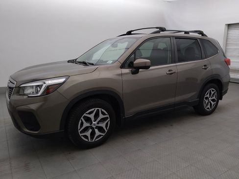 Used 2020 Subaru Forester Premium AWD/4WD image 2