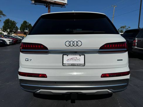 Used 2021 Audi Q7 2.0T Premium Plus w/ Executive Package AWD/4WD image 4