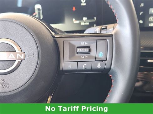 Certified 2025 Nissan Kicks SR image 27