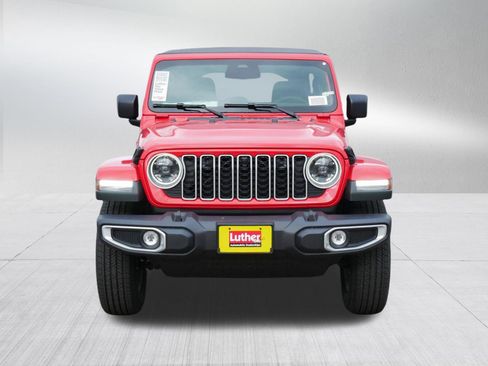 New 2026 Jeep Wrangler Unlimited Sahara AWD/4WD image 2
