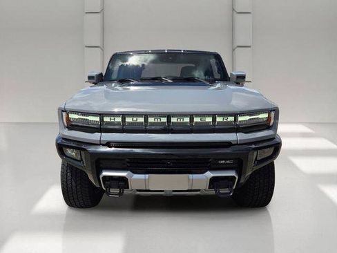 Certified 2025 GMC Hummer EV 3X AWD/4WD image 8