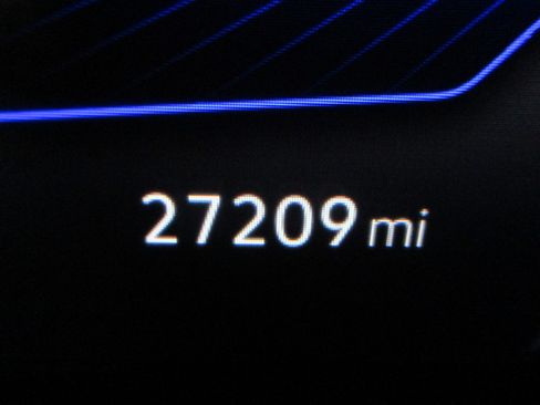 Used 2024 Volkswagen Tiguan SE image 20