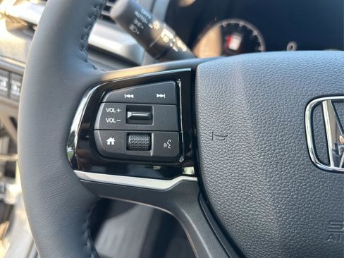 Certified 2026 Honda Odyssey EX-L image 13