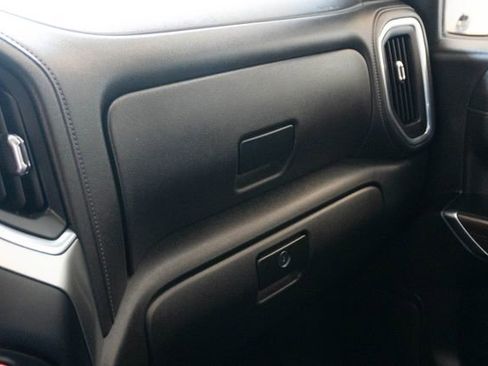 Used 2022 Chevrolet Silverado 1500 LT AWD/4WD image 31