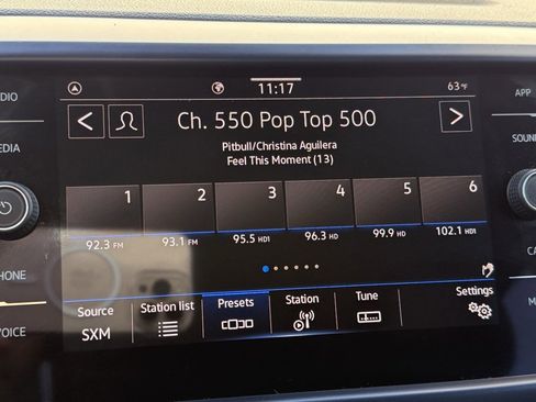 Certified 2024 Volkswagen Taos SE w/ MDO Package image 8