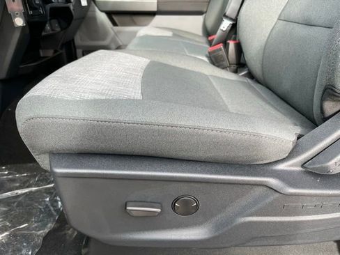 New 2026 Ford F250 XLT w/ FX4 Off-Road Package image 13