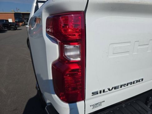 Used 2024 Chevrolet Silverado 2500 LT image 32