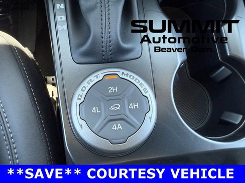 New 2025 Ford Bronco Badlands image 48