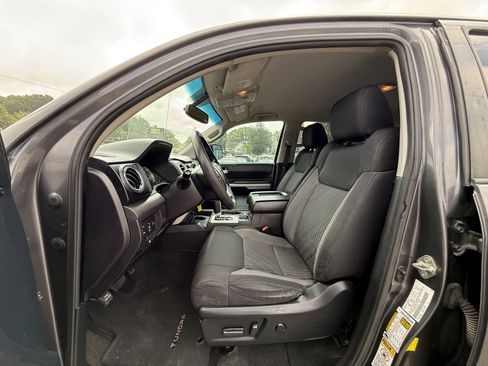 Used 2016 Toyota Tundra SR5 w/ SR5 Upgrade Package image 12