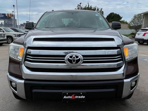 Used 2016 Toyota Tundra SR5 AWD/4WD image 9