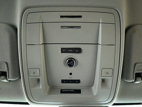 Used 2020 Chevrolet Tahoe LT image 18