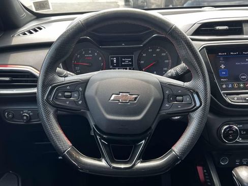 Used 2023 Chevrolet TrailBlazer RS w/ Convenience Package AWD/4WD image 16