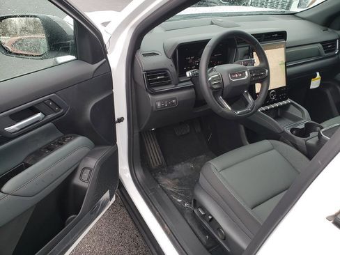 New 2026 GMC Terrain AT4 w/ Technology Package II image 11