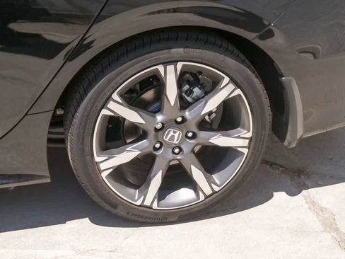 Used 2025 Honda Civic Sport Touring image 6