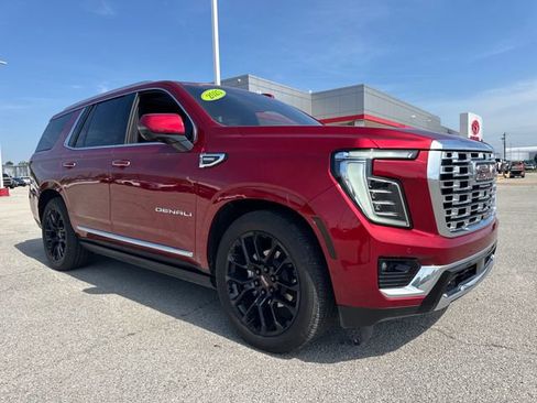 Used 2025 GMC Yukon Denali w/ Denali Reserve Package AWD/4WD image 8