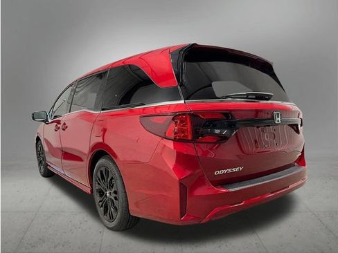 New 2026 Honda Odyssey Sport-L image 3