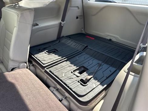 Certified 2019 GMC Acadia Denali w/ Technology Package FWD image 19