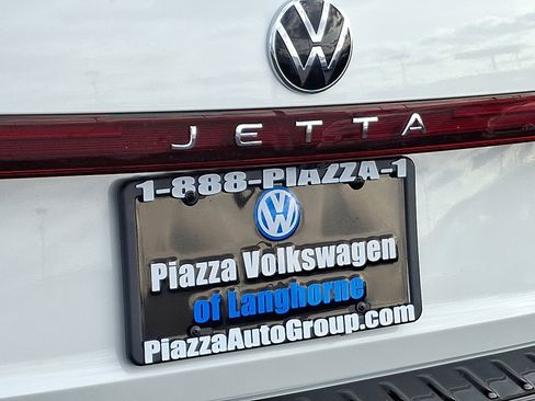 New 2026 Volkswagen Jetta SE image 11