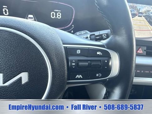 Used 2023 Kia Sportage EX AWD/4WD image 29