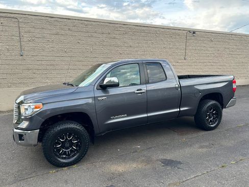 Used 2014 Toyota Tundra Limited w/ Limited Premium Package AWD/4WD image 8