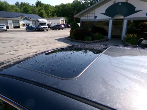 Used 2010 Toyota Camry XLE FWD image 7