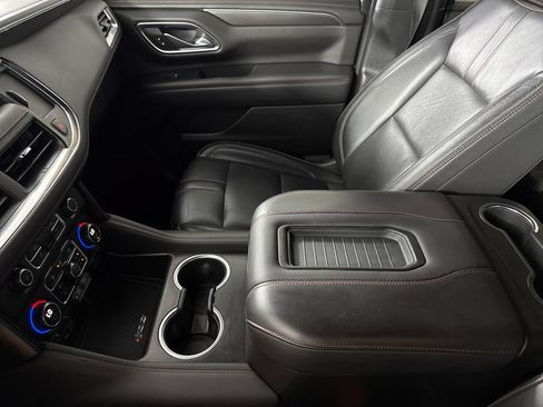 Used 2021 Chevrolet Tahoe RST w/ Luxury Package RWD image 20