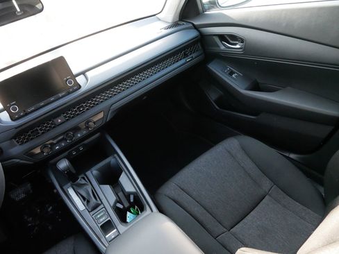 Certified 2025 Honda Accord LX image 11