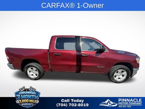 Used 2023 RAM 1500 Big Horn AWD/4WD image 3