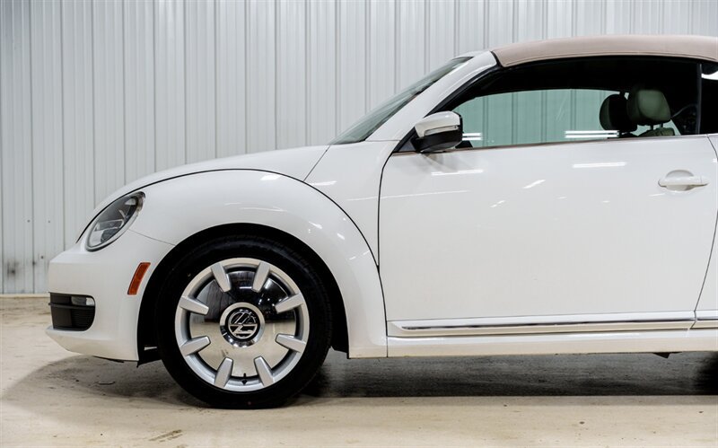 Used 2013 Volkswagen Beetle 2.5 FWD image 9