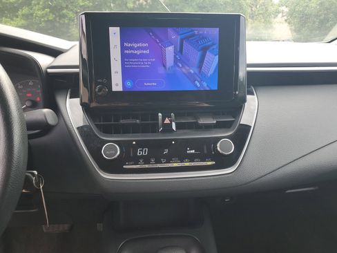 Used 2023 Toyota Corolla LE FWD image 15