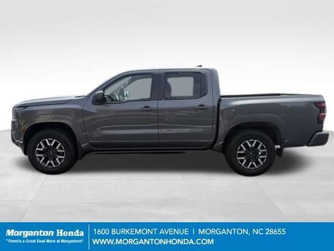 Used 2022 Nissan Frontier SV AWD/4WD image 5