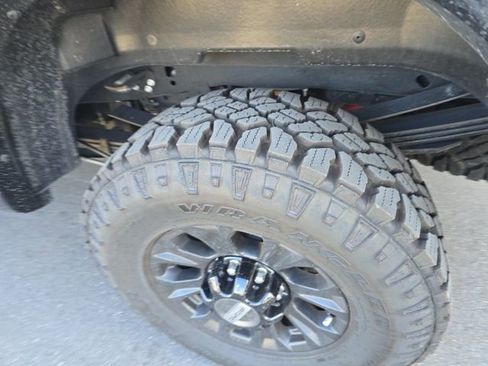 Used 2022 Ford F350 Platinum w/ Tremor Off-Road Package image 9