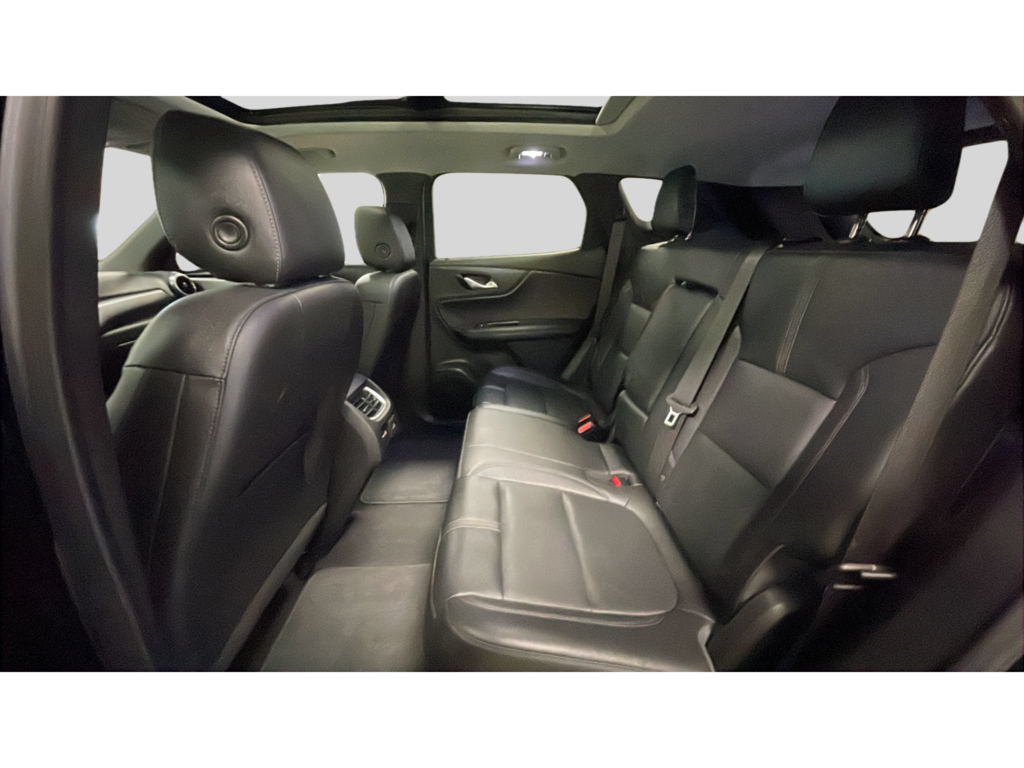 Used 2021 Chevrolet Blazer LT w/ Redline Edition AWD/4WD image 14