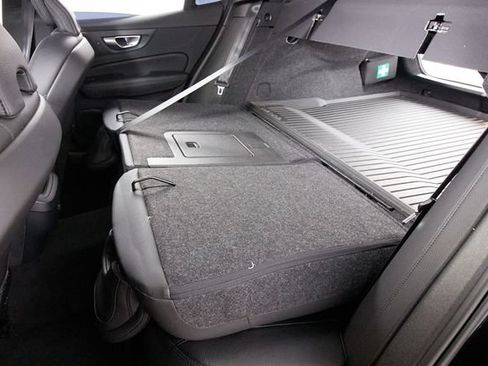 Used 2024 Volvo S60 B5 Plus w/ Climate Package AWD/4WD image 24