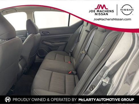 Used 2025 Nissan Altima 2.5 SV image 24