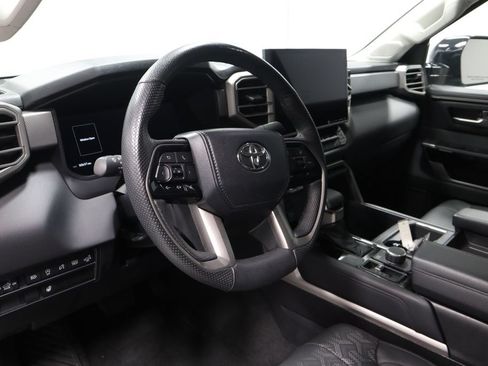 Used 2024 Toyota Tundra Limited AWD/4WD image 27