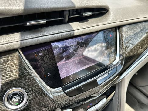 Used 2021 Cadillac XT6 Premium Luxury FWD image 29