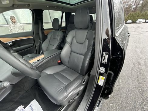 Certified 2023 Volvo XC90 B6 Plus w/ Protection Package image 15