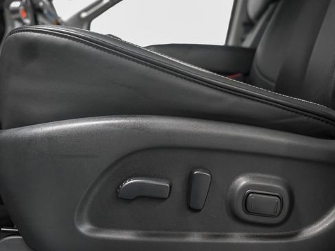 Used 2019 Nissan Titan PRO-4X AWD/4WD image 31