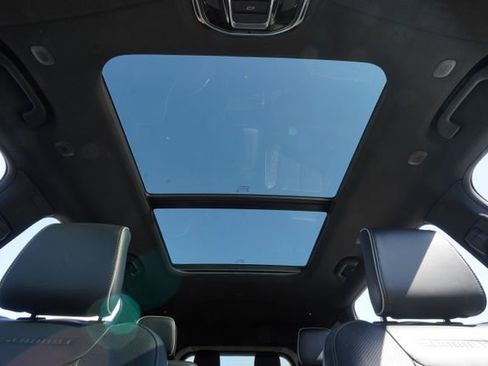 Used 2023 Jeep Grand Cherokee L Summit image 12