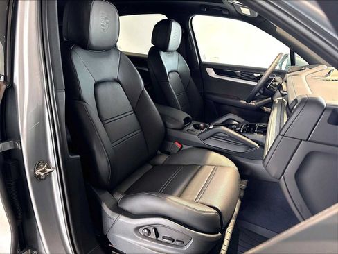 New 2026 Porsche Cayenne AWD/4WD image 19
