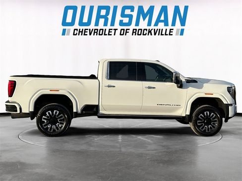 Used 2024 GMC Sierra 2500 Denali Ultimate image 7