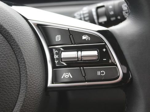 Certified 2024 Kia Seltos EX AWD/4WD image 16
