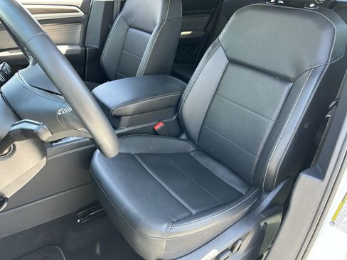 Used 2023 Volkswagen Atlas SE FWD image 19