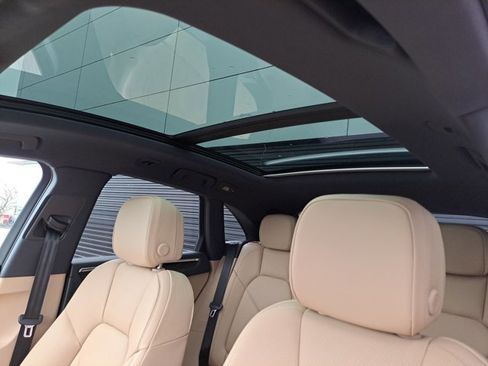 New 2026 Porsche Macan image 36