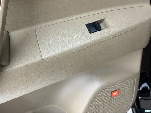 Used 2008 Toyota Highlander Limited image 42