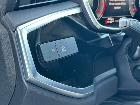 Used 2024 Audi Q3 2.0T Premium Plus w/ Premium Plus Package image 68